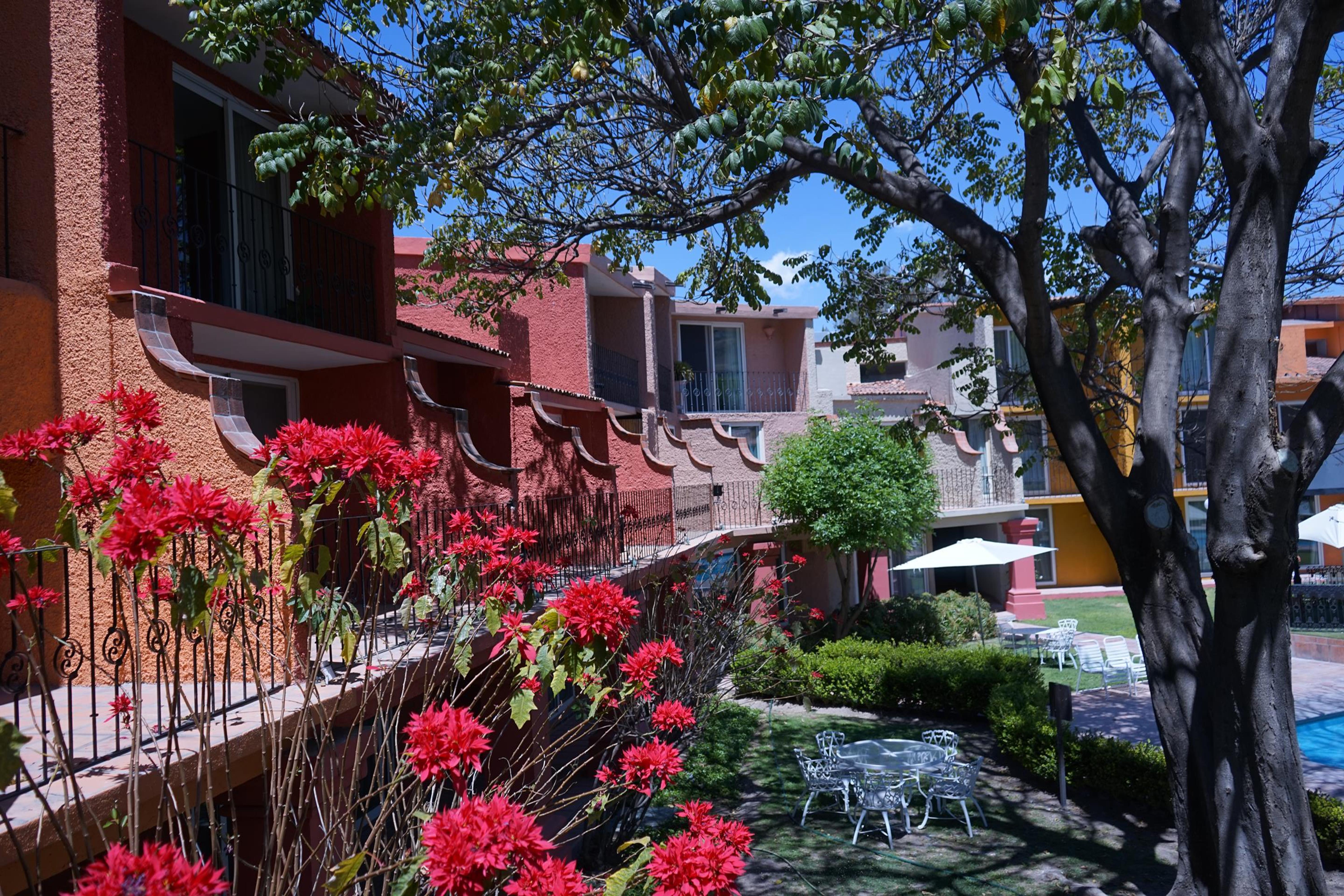 Real De Minas San Miguel De Allende Bagian luar foto A view of the community